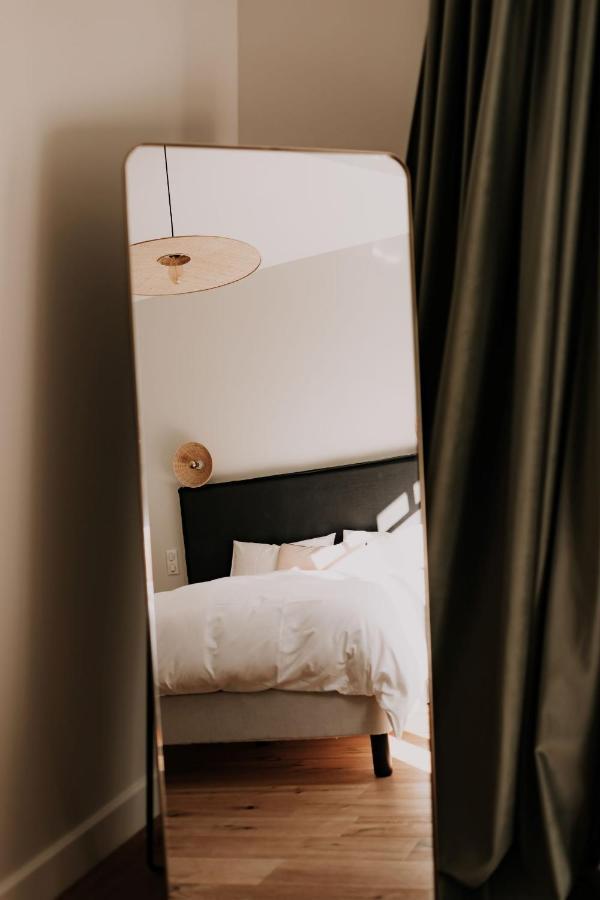Chez Brens - Maison D'Hotes A La Hume กูฌ็อง-เมสทราส ภายนอก รูปภาพ