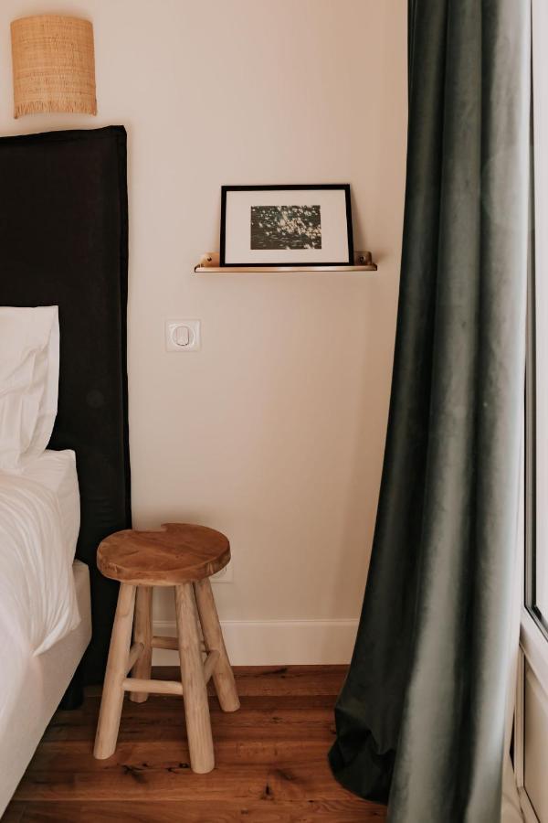 Chez Brens - Maison D'Hotes A La Hume กูฌ็อง-เมสทราส ภายนอก รูปภาพ